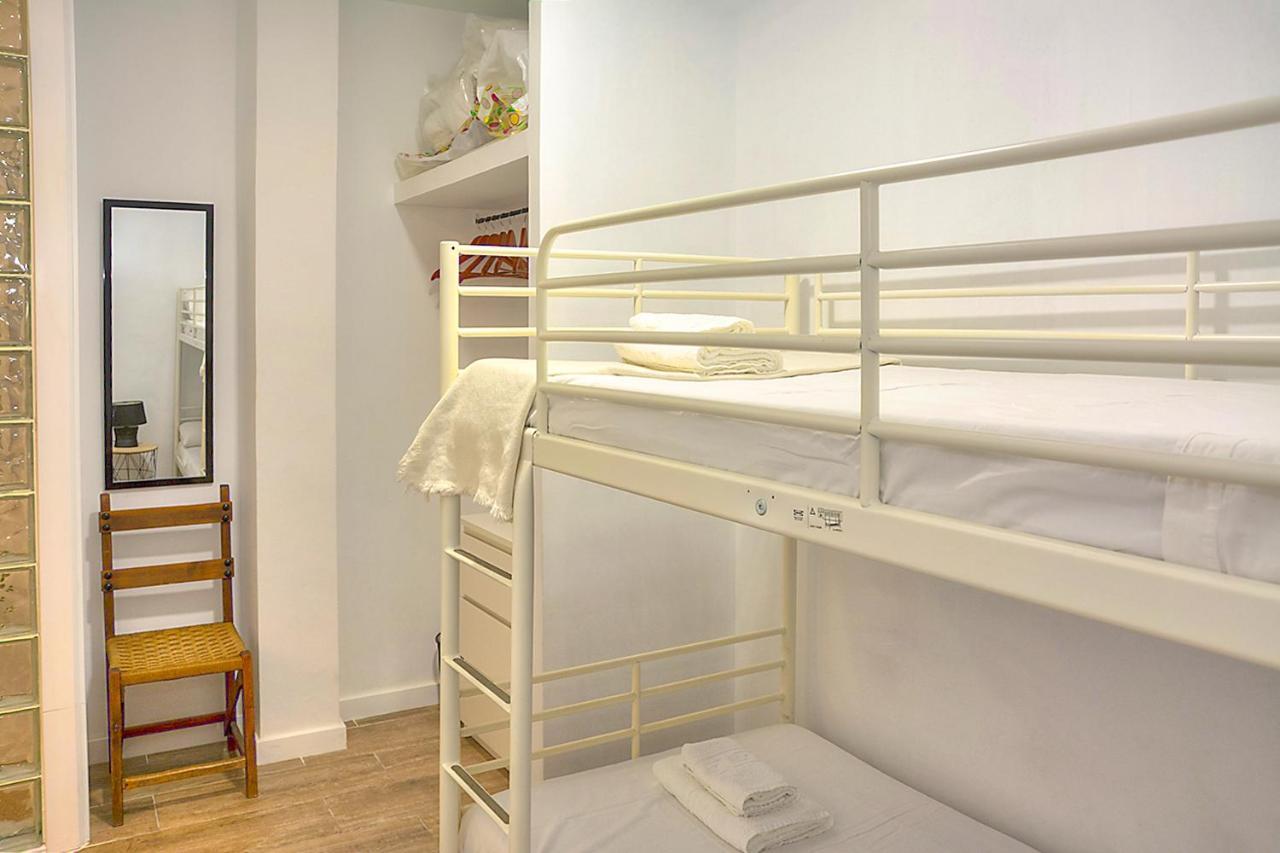 Family Apartment In Triana Σεβίλλη Εξωτερικό φωτογραφία